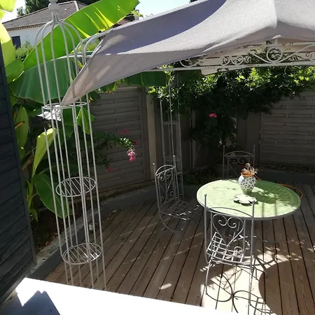 Terrace, Covered Parking, And Downtown Within Walking Distance